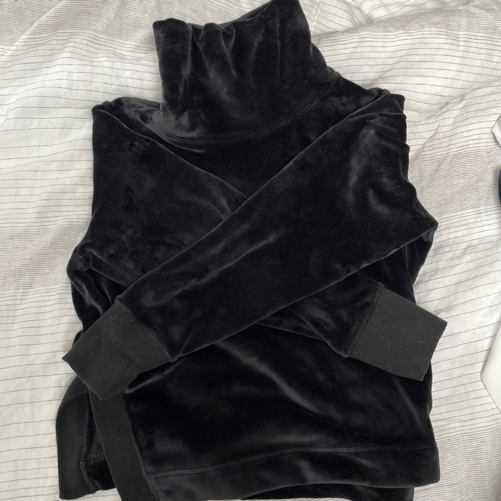 Athleta Velvety Soft Cowl Neck Pullover